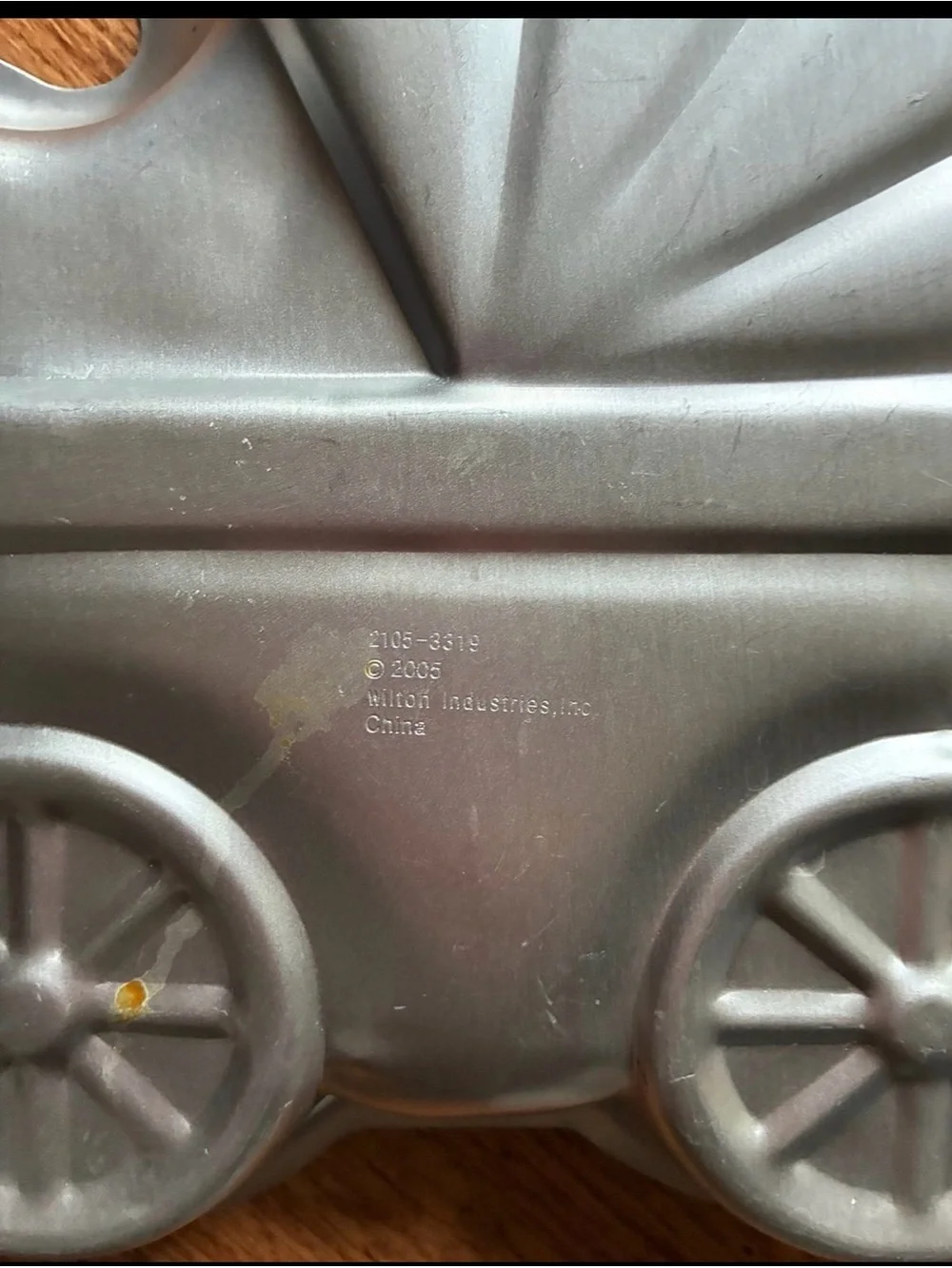 Wilton 2005 baby buggy cake mold
